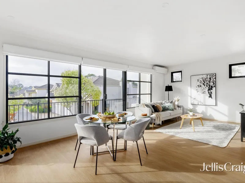 17/1 Conservatory Drive, Burwood, Vic 3125