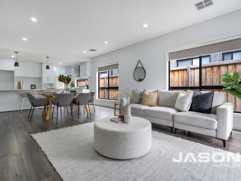 5 Sash Street Greenvale, VIC 3059