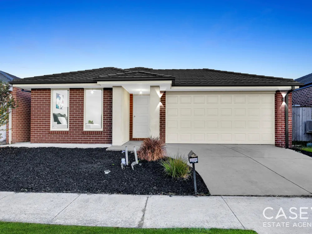 14 Dartnell Street, Cranbourne East, Vic 3977