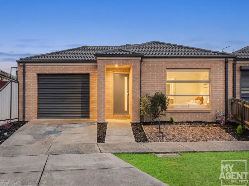 2B Yvonne Way, Tarneit, Vic 3029