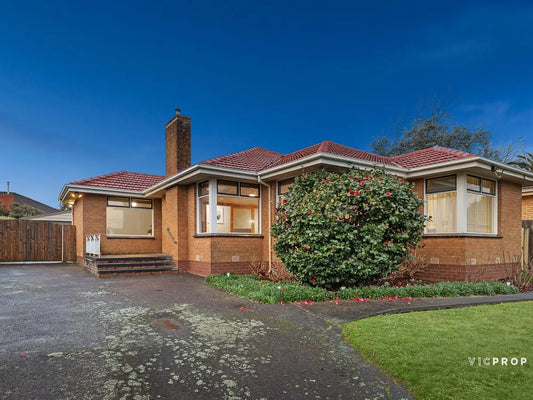 6 Pinnacle Avenue, Ferntree Gully, Vic 3156