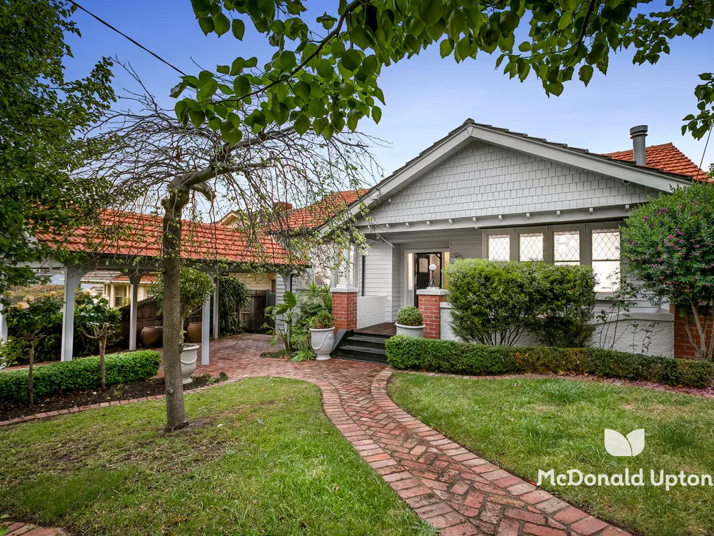 11 Hesleden Street, Essendon, Vic 3040