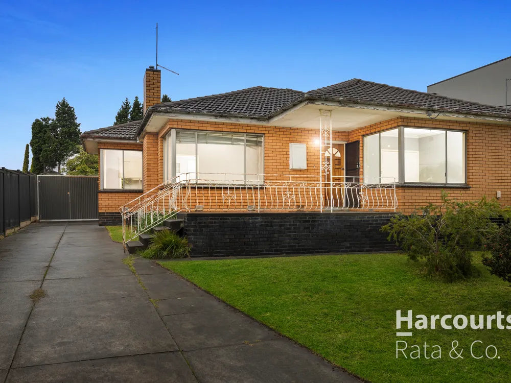 4 Wilson Boulevard, Reservoir, Vic 3073